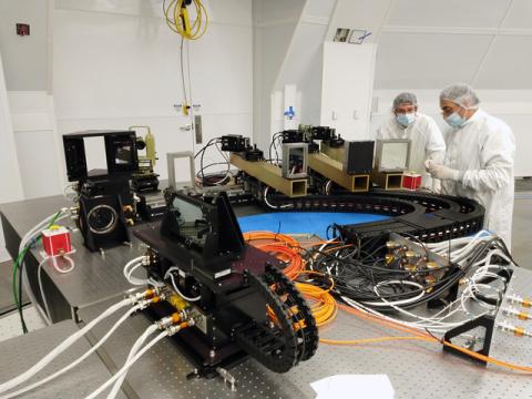 Alfred De Wijn and Roberto Cassini installing ViSP